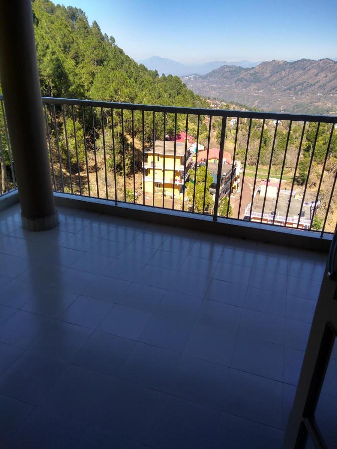 Terrace Retreat Bed and Breakfast Kasauli Buitenkant foto