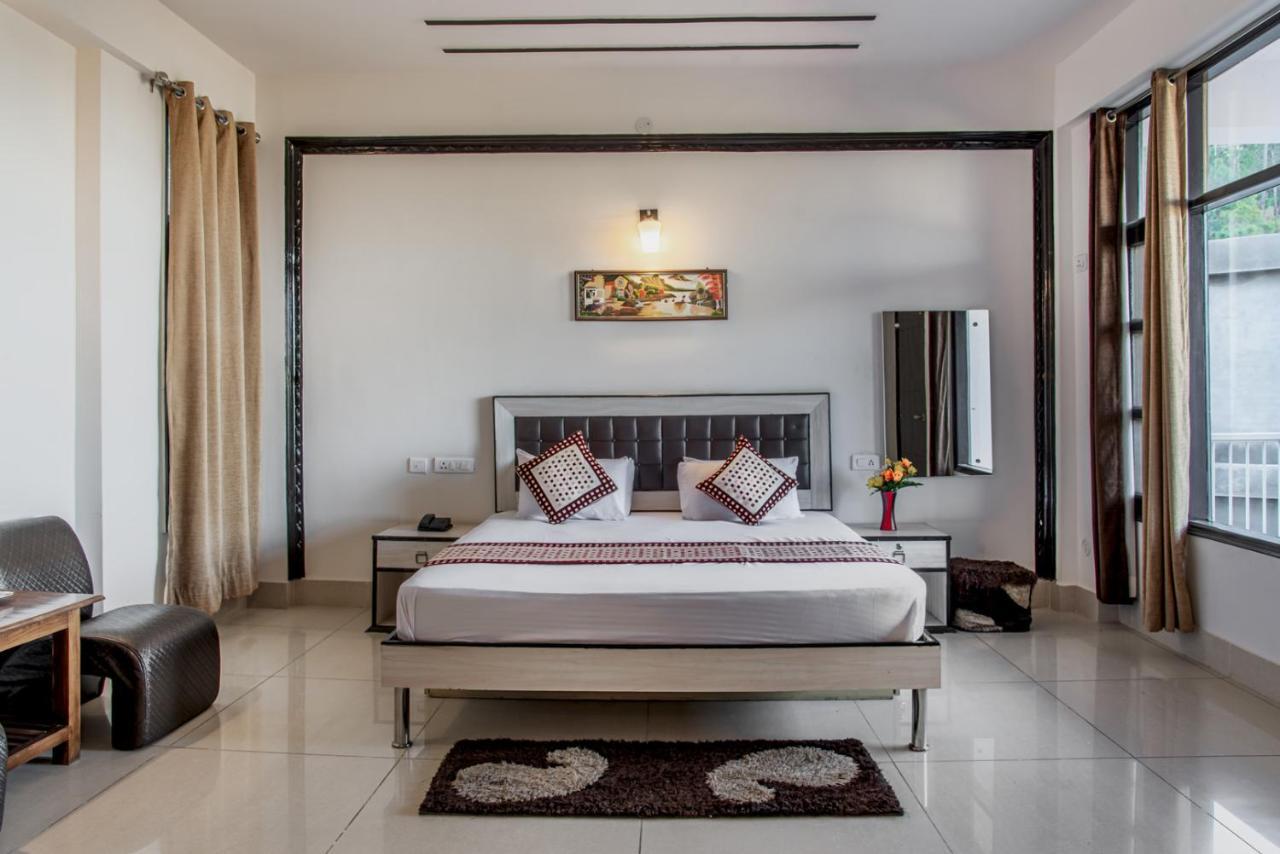 Terrace Retreat Bed and Breakfast Kasauli Buitenkant foto