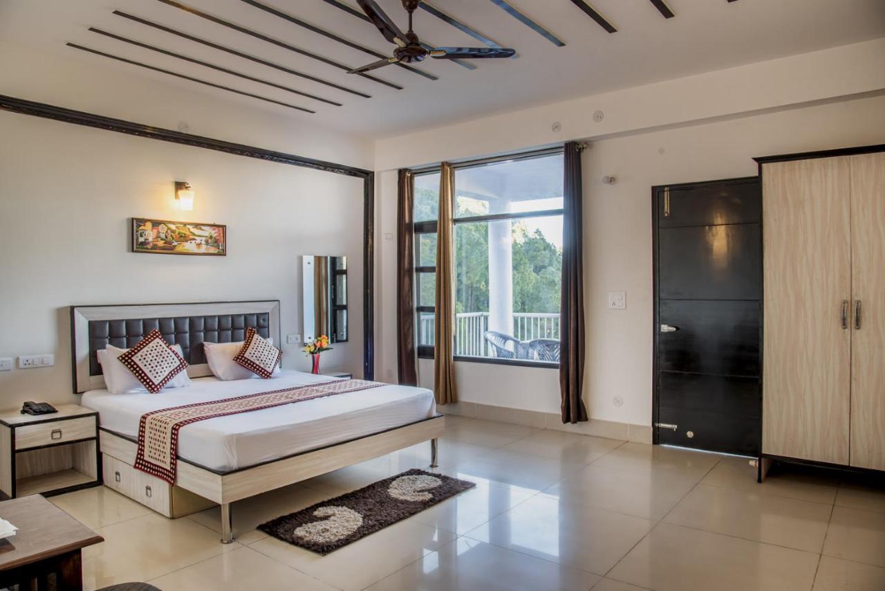 Terrace Retreat Bed and Breakfast Kasauli Buitenkant foto